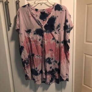 Torrid 2 blouse shirt 2X tye die top